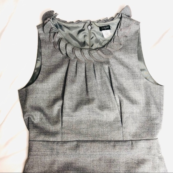 Banana Republic Sleeveless Ruffle Wool Blend Dress - Picture 4 of 12